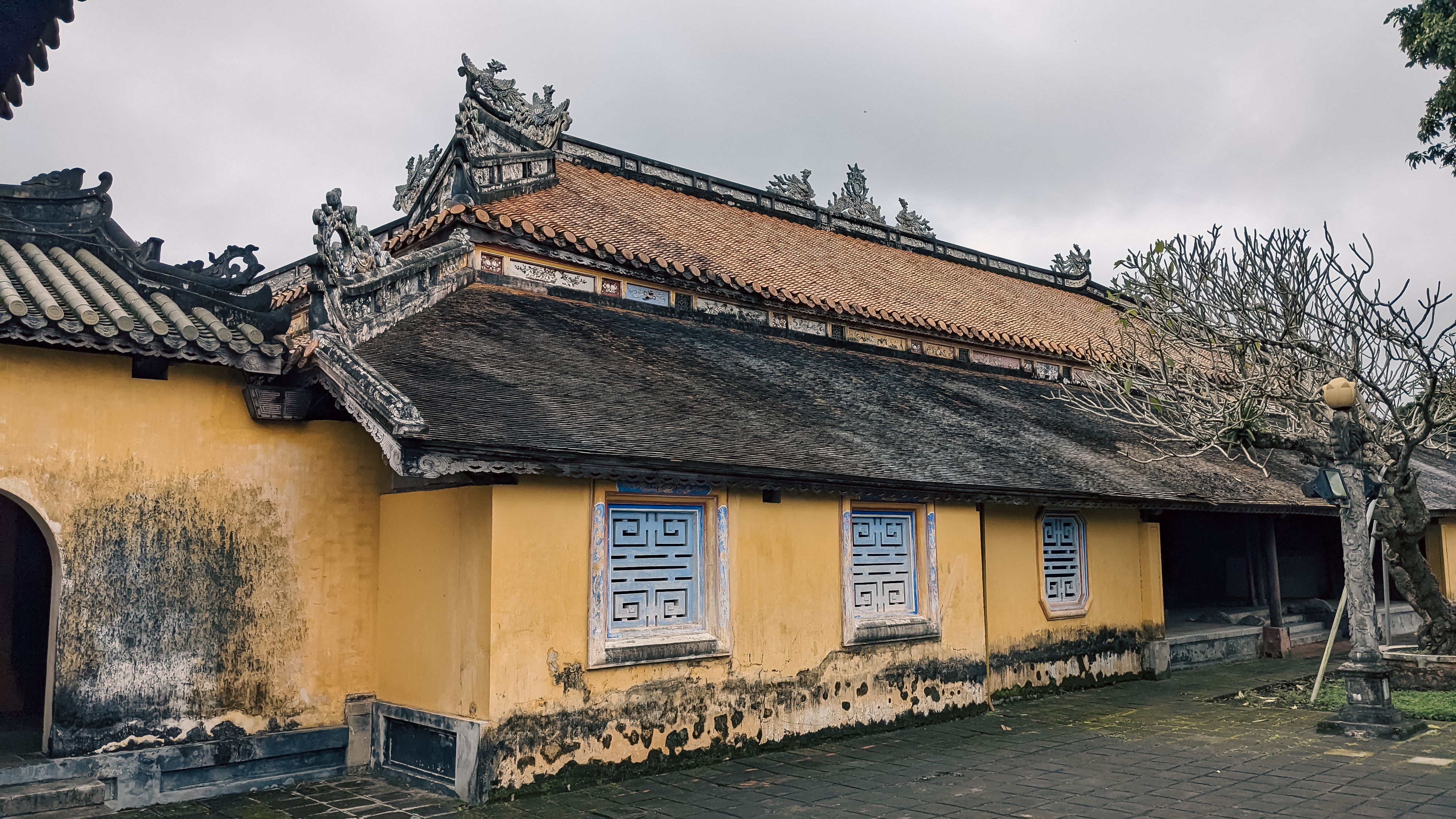 Discover the timeless beauty of ancient Vietnamese architecture in Hue, a symbol of cultural heritage.